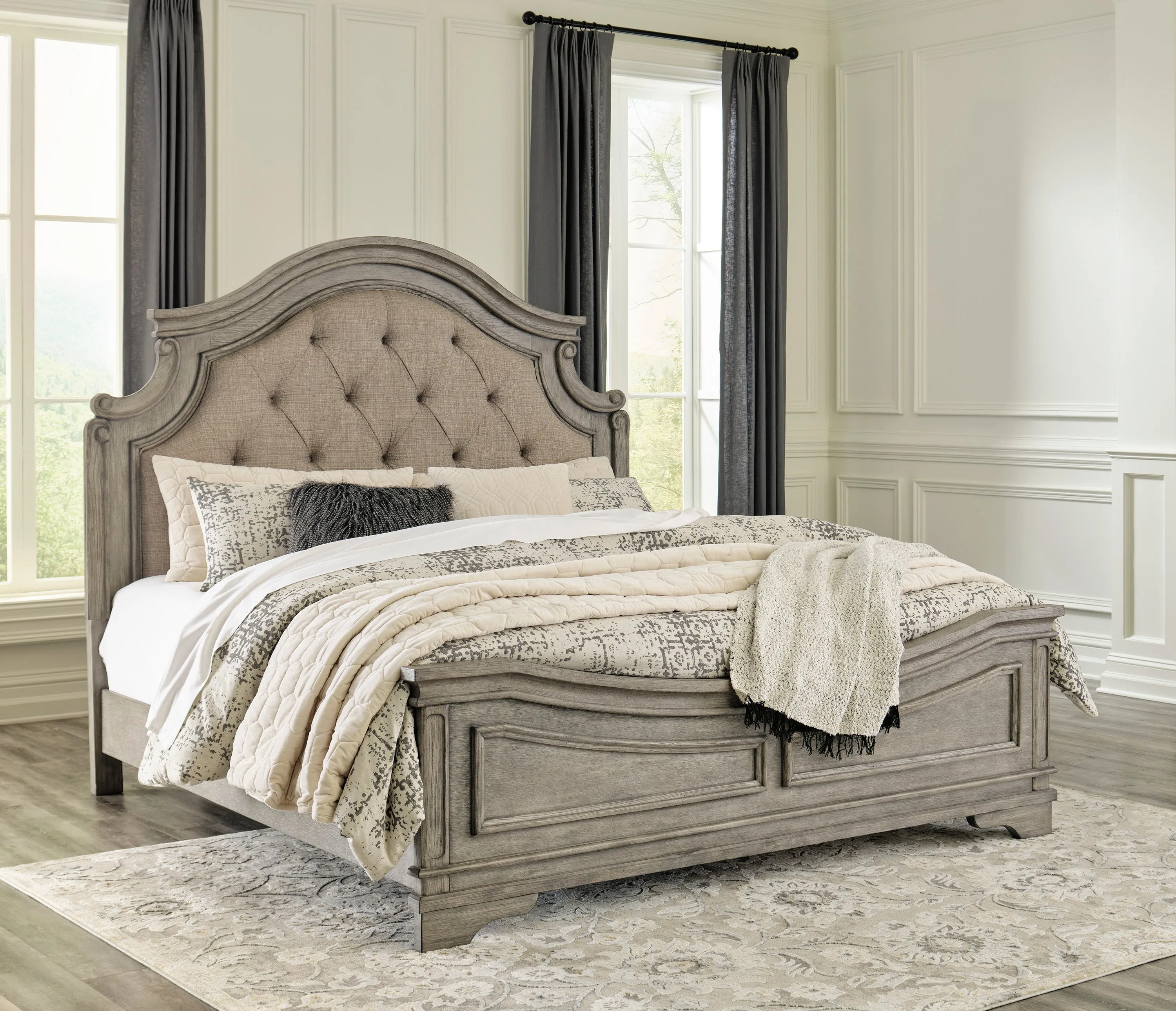 Lodenbay Antique Gray Queen Panel Bed