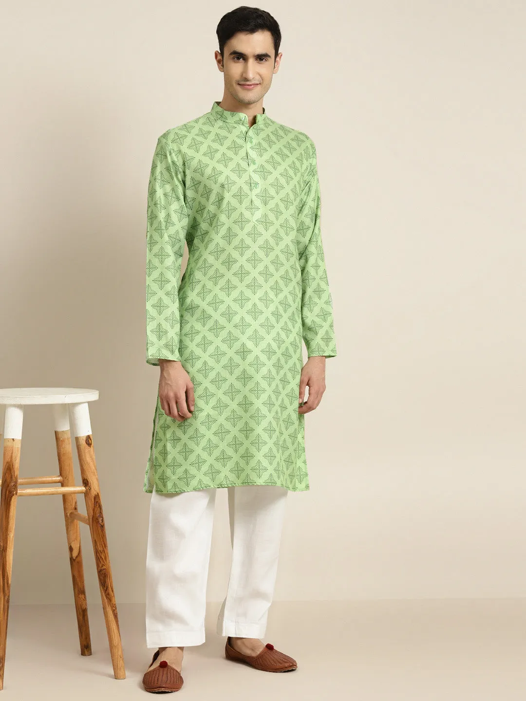 Men's Cotton Green Printed Kurta & White Churidar Pyjama Set - Sojanya