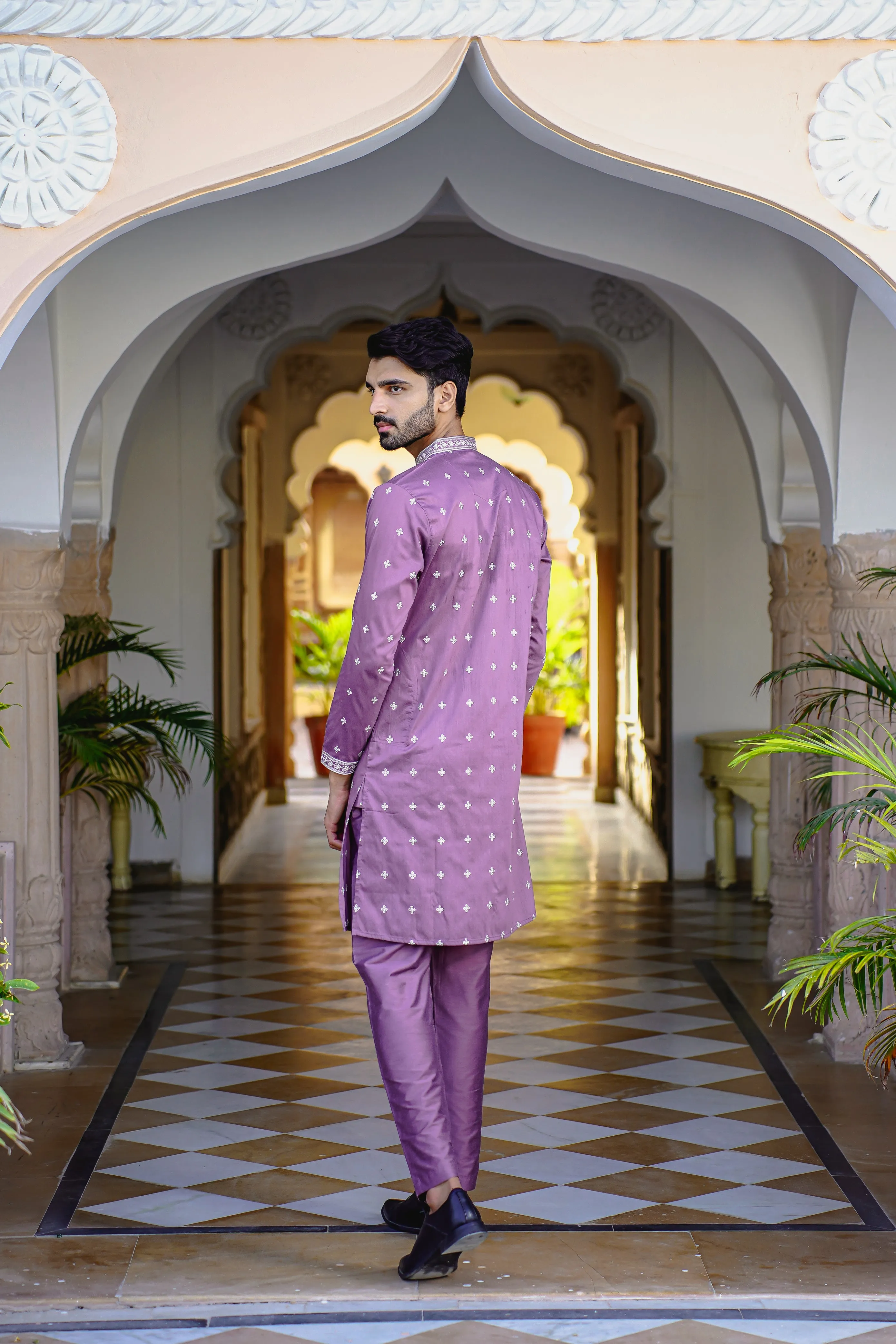 ORCHID MAUVE KURTA SET WITH INTRICATE SEQUINS NECK EMBROIDERY AROUND PLACKET